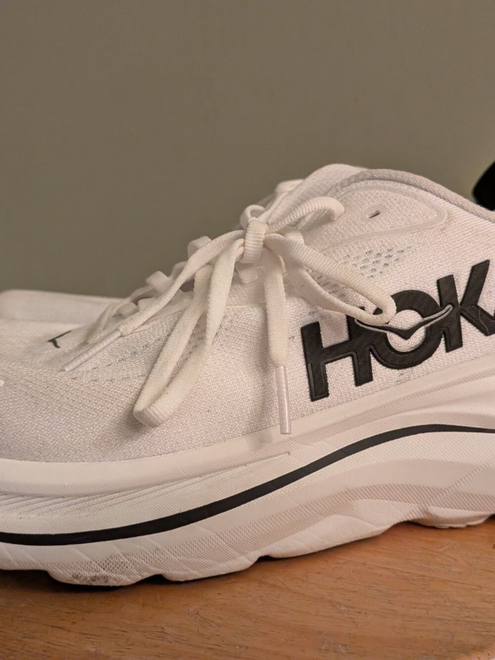 Hoka Clifton 10 size 10.5 - Picture 2 of 6